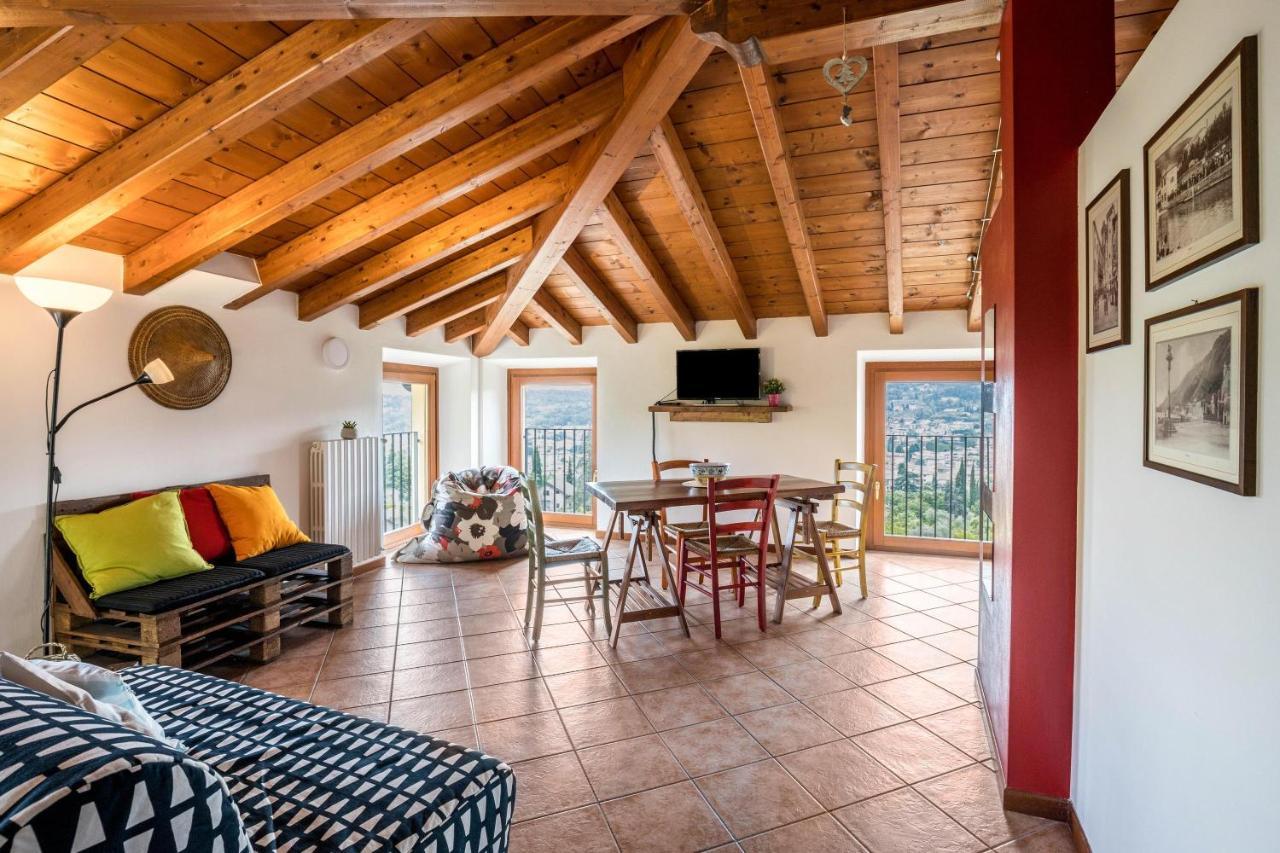 Appartement Casa Mandello à Salò Extérieur photo